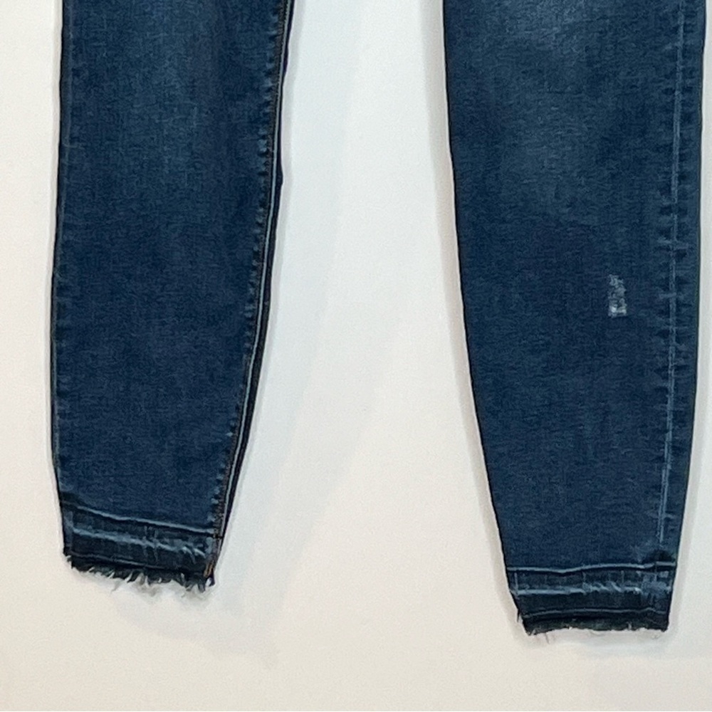 SPANX Distressed Ankle Skinny Jeans Size Medium - Picture 9 of 12